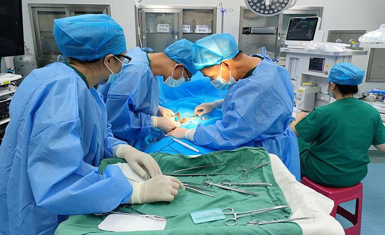中国医师节：跨越千里！南华县医院对口帮扶紧急手术成功